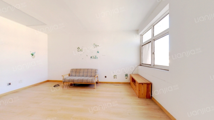 华丽美地二手房实景图