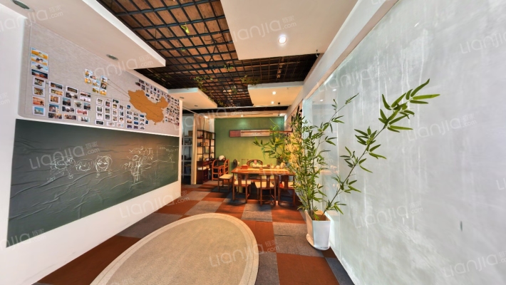 洪大服装大厦二手房实景图