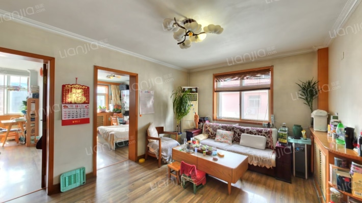 军官小区二手房实景图