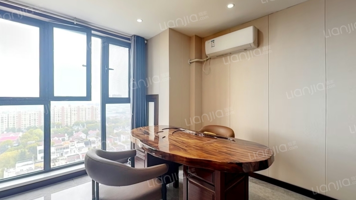 汇林凤凰公寓二手房实景图