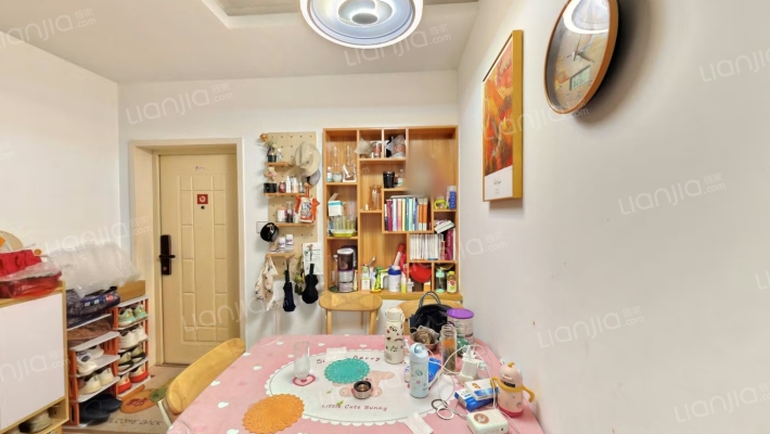 鸿意星城二手房实景图