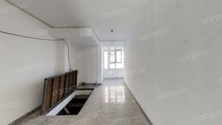 南关区政府宿舍二手房实景图