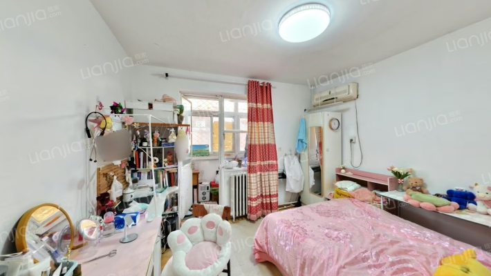 角门16号院二手房实景图