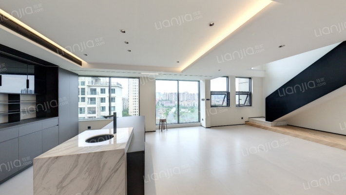 荣和大地一组团花园里二手房实景图