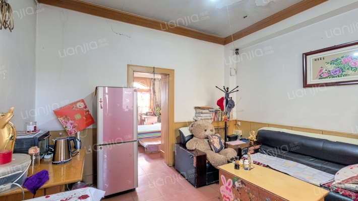 消防器材厂宿舍楼二手房实景图