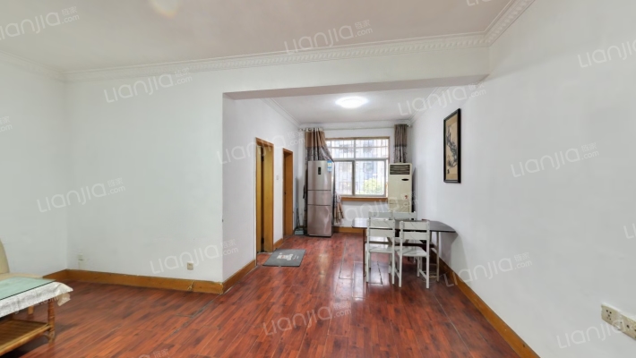 长虹新村二手房实景图