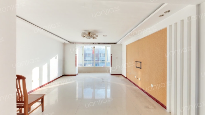 北美家园二手房实景图