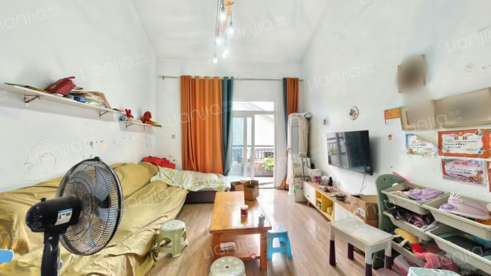 丽景华庭A区二手房实景图