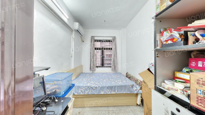 龙津苑小区二手房实景图