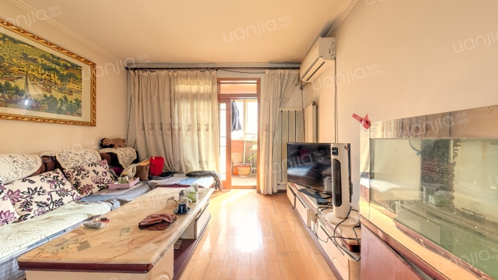 金钼集团花园小区东区北院二手房实景图