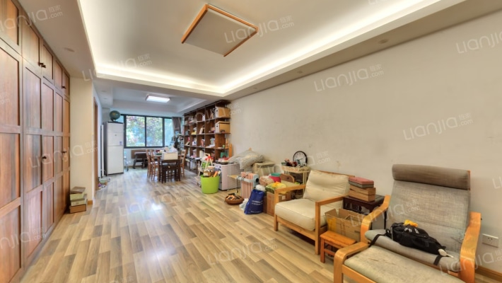 秋涛北路413号二手房实景图