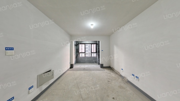 公用瑞马观湖二手房实景图