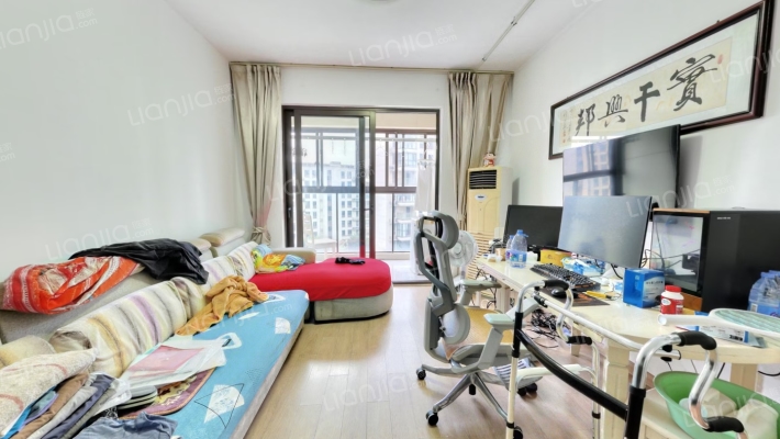 蔚蓝四季二手房实景图