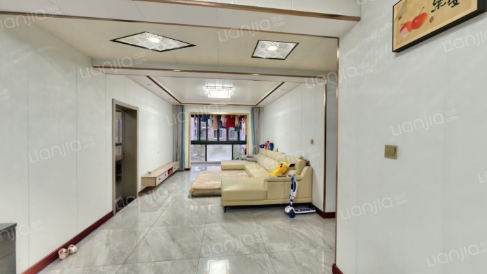 临江佳苑二手房实景图
