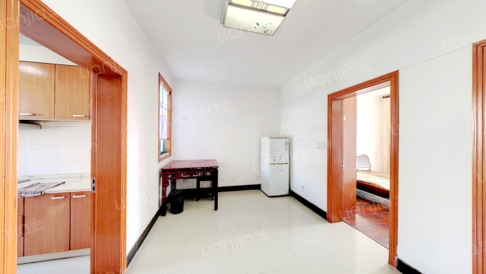 鸿运苑南区二手房实景图