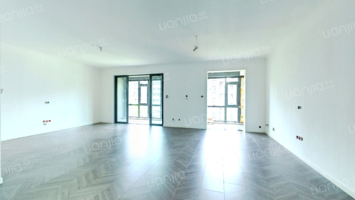 金地湖城大境天境二手房实景图