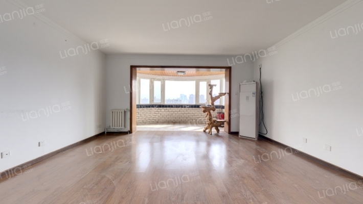 唐南大厦二手房实景图