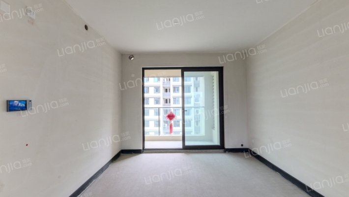 龙湖千山新屿铂曜二手房实景图