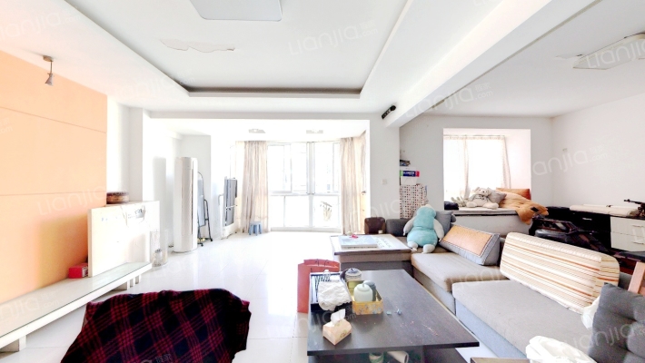 假日风景二手房实景图