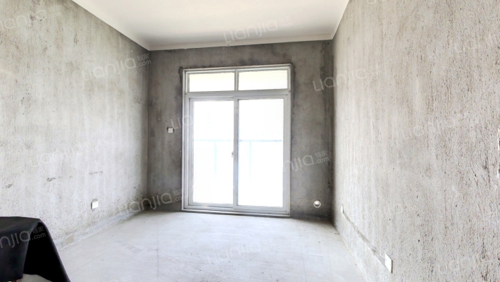 山湖鸿辉苑二手房实景图