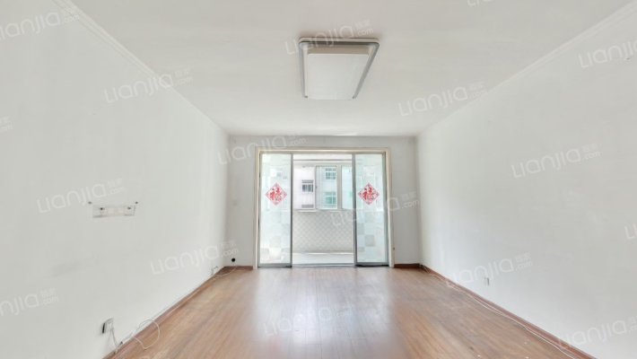 卫生路二手房实景图