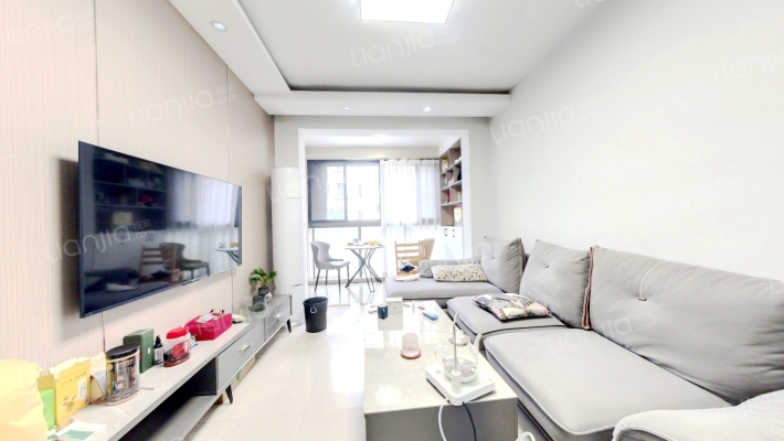 金山浜花园B区二手房实景图