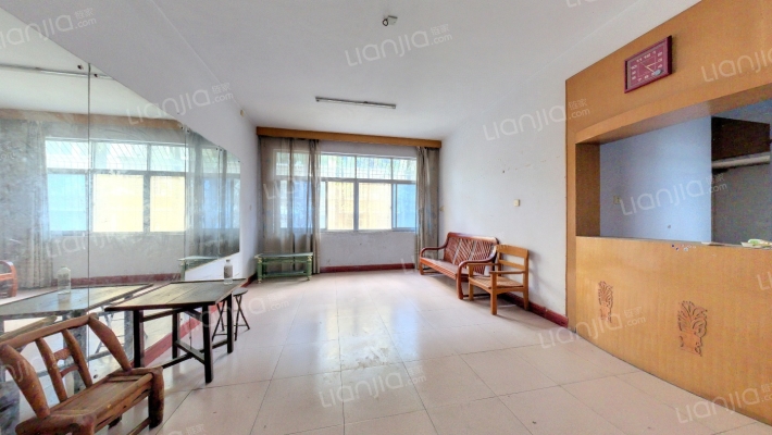 农业局家属区二手房实景图