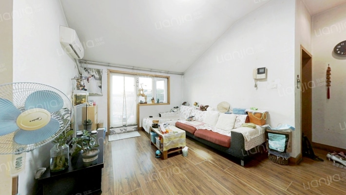 泉印兰亭二手房实景图