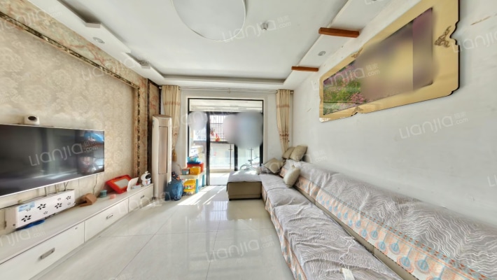 世贸中心二手房实景图