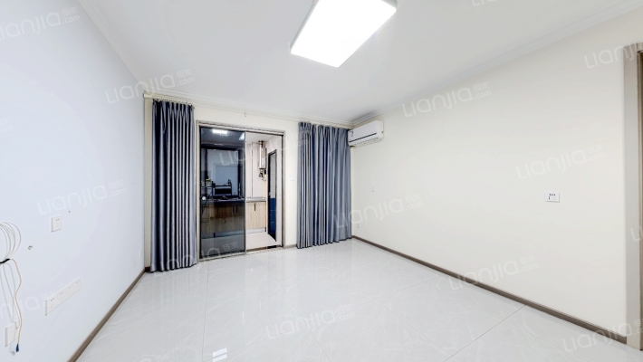 西电西容劳动路小区二手房实景图