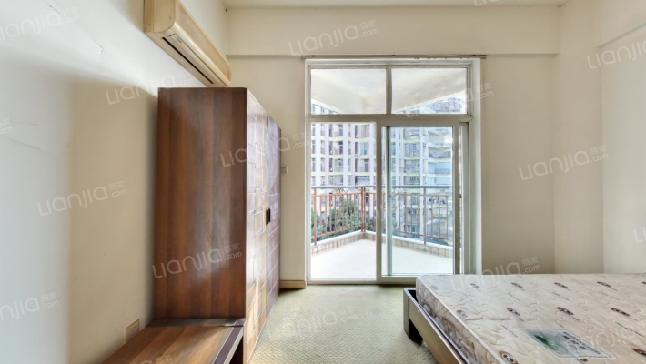 自由假日二手房实景图