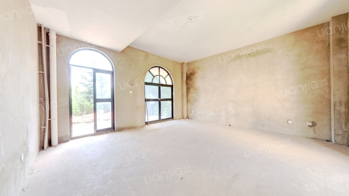 世林国际别墅二手房实景图