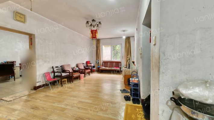 薛峰社区二手房实景图