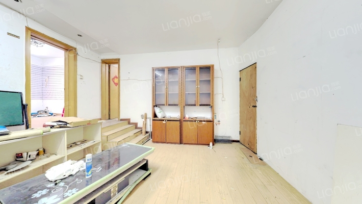 城管局宿舍二手房实景图