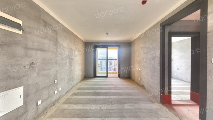 朗悦悦融苑二手房实景图