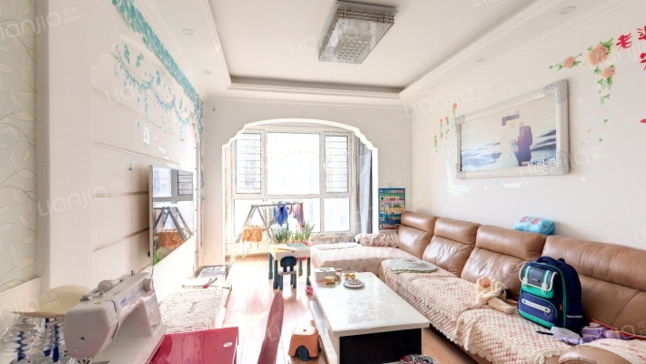 颐泊湾二手房实景图