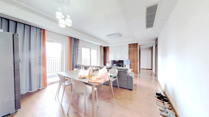 缤纷翡翠湾二期二手房实景图