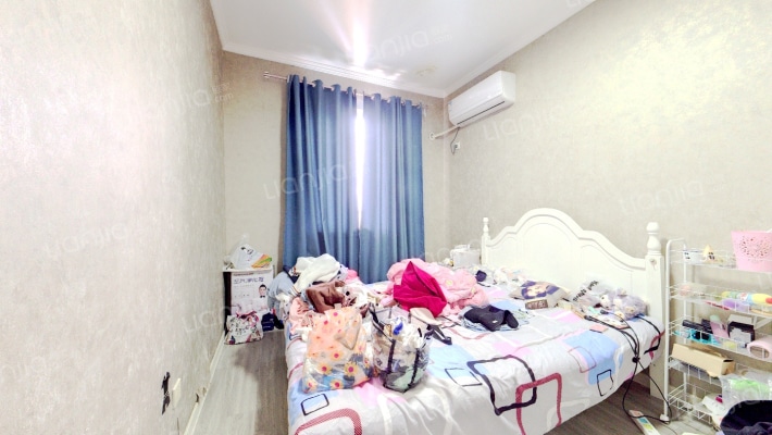 金域华庭二手房实景图