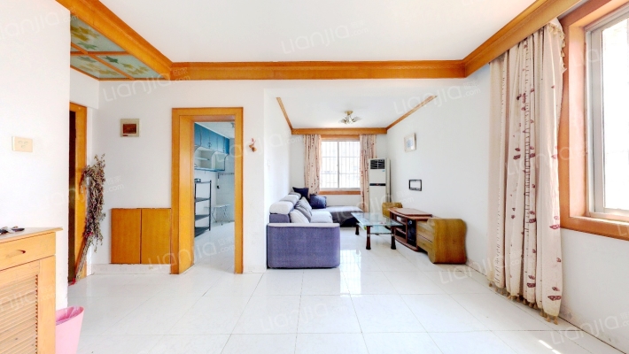 市政新颜小区二手房实景图