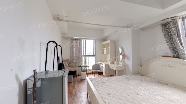 绿地启航社二手房实景图