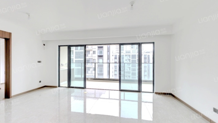 中粮鸿云二手房实景图