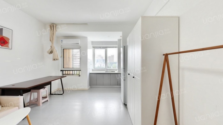 上善颐园芷菱苑二手房实景图