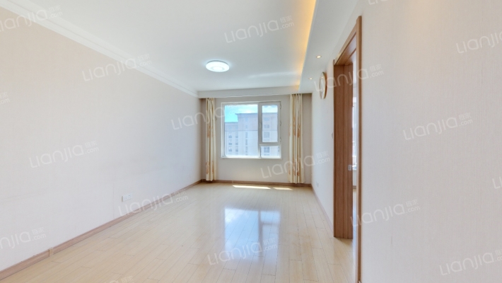 万科蓝山二手房实景图