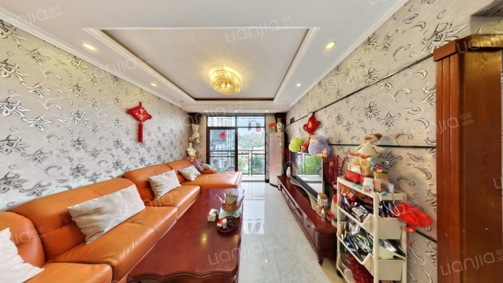 凤凰湾驭城二手房实景图