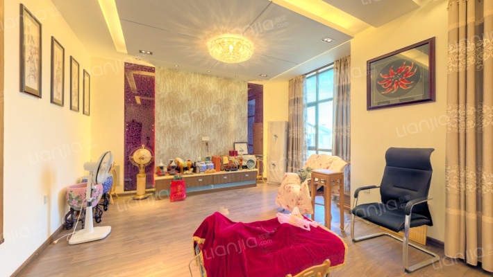 水天居别墅二手房实景图