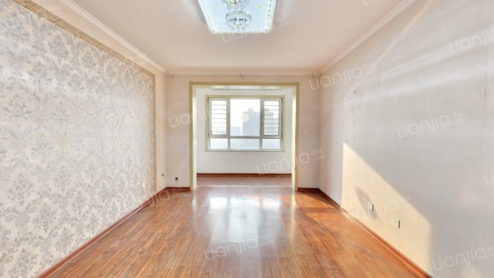 新世界家园一区二手房实景图