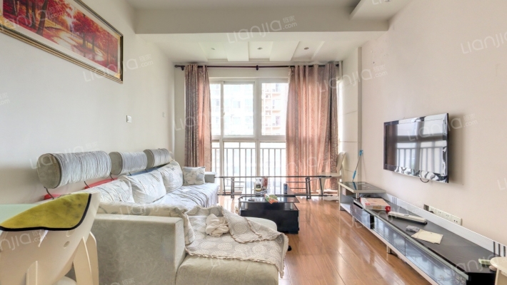 东方丽苑二手房实景图