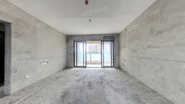 尚东领御二手房实景图