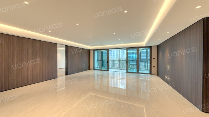 招商蛇口滨江境二手房实景图