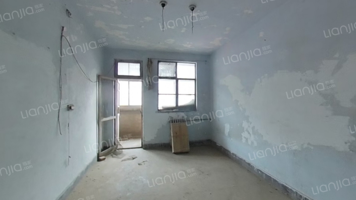 浴新南大街180号院二手房实景图